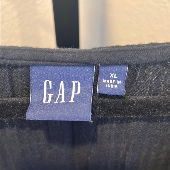 GAP black dress - Picture 2 of 3